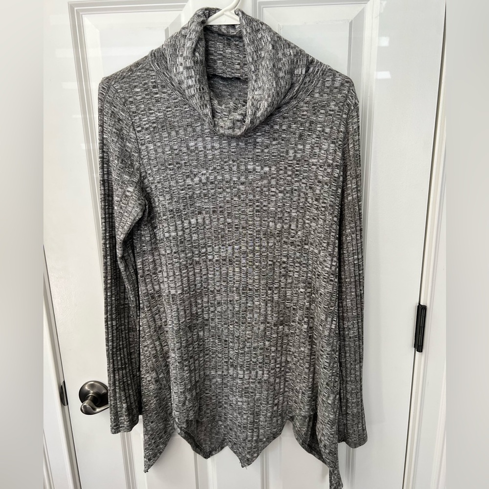 Gray Turtleneck Tunic - Size Small